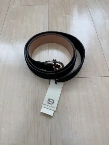 새들러스 스웨이드 링 벨트 블랙