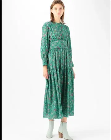 SOULEIADO 투모로우랜드 맥시 롱 프린트 티어드 원피스