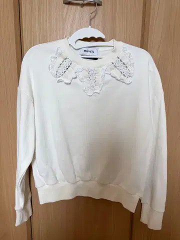 MUVEIL 프릴 옷깃 쭈리 풀오버