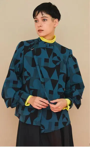 디즈니 이상한 나라의 앨리스 마크스 볼륨 블라우스