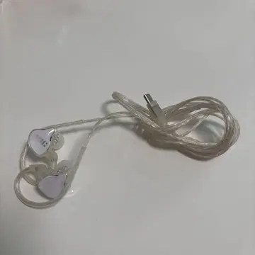 ILLIT bomb Merch ver. 이어모니 이어폰