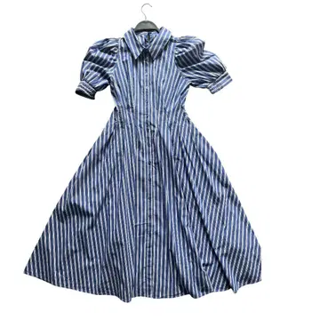 AND COUTURE 파랑과 화이트 스트라이프 반팔 롱 셔츠 원피스