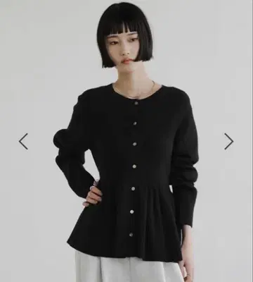 LOWRYS FARM 페플럼 니트 가디건