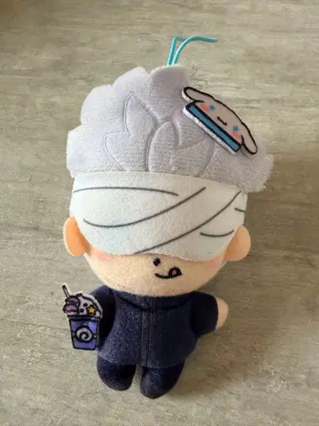 [ 레어 ] 주술회전 고죠 사토루 시나모롤 콜라보 봉제 인형