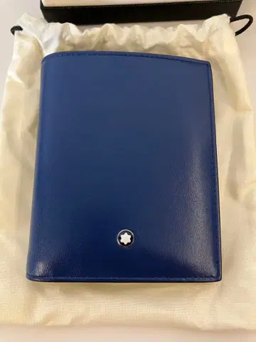 MONTBLANC 파랑 가죽 이단 접이식 지갑 (코인 수납 없음)
