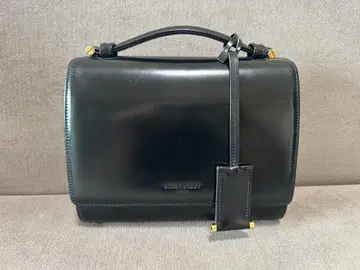 레어 URBAN BOBBY SAINT MARKS 숄더 초기