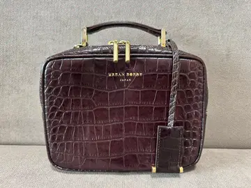 URBAN BOBBY 스퀘어 크로코 숄더백