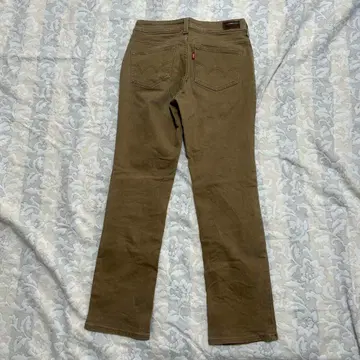 EBWIN. 카키 핏 데님 팬츠 베이지 계열 W30
