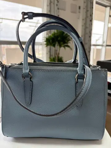 라이트 블루 미니 핸드백