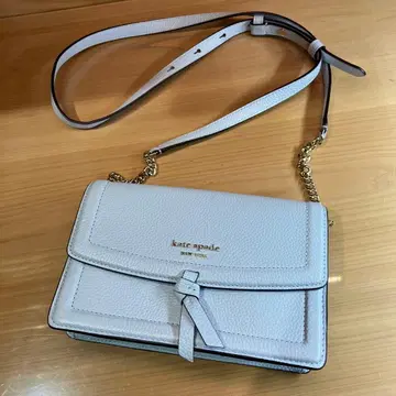 [ 새상품급 ] 케이트 스페이드 노트 숄더백 주름 가죽 스카이블루