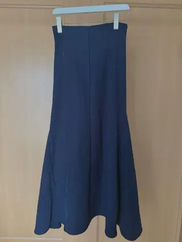 [SNIDEL] 하이웨스트 텐트 롱 스커트 네이비 사이즈 0