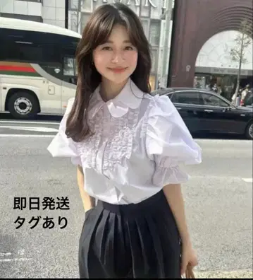 BIBIY. FITTED TEE 화이트