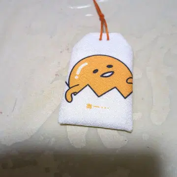 구데타마 키링 패브릭 소재