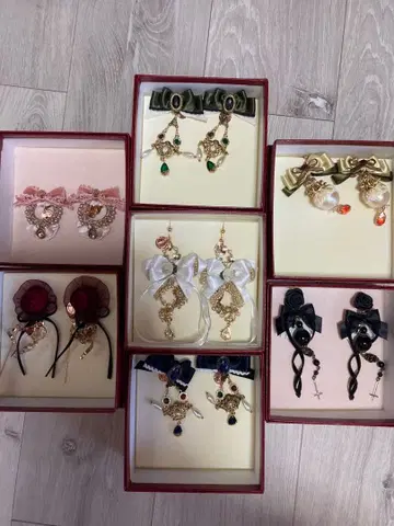 로젠 메이든 x 마이라 클래식 귀찌 세트