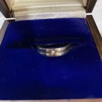 유품 정리 반지 각인 있음