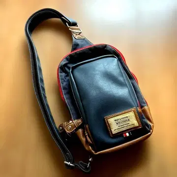 [ 미사용 ] 바디백 슬링백 네이비