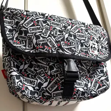 CHUMS 참스 숄더백 블랙 올 패턴 사선 가케 아웃도어