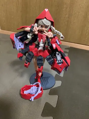 메가미 디바이스 빨간 망토 조립품