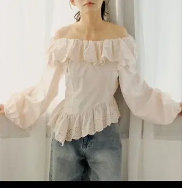 chico 코튼 레이스 오프숄더 블라우스 chico 블라우스