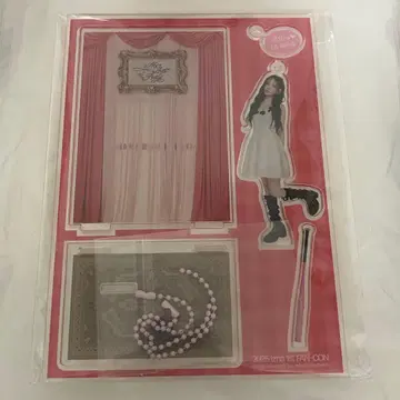 izna 아크릴 스탠드 사란 이즈나 아크릴 스탠드