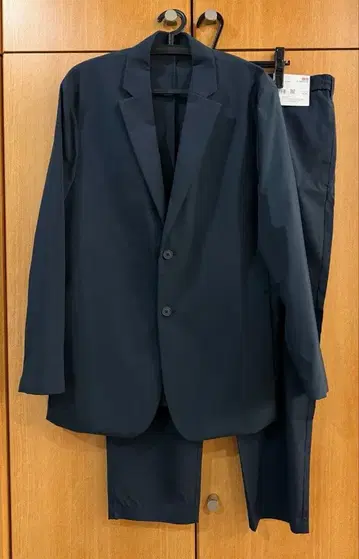 UNIQLO x Theory 수트 셋업 네이비 XXL 사이즈
