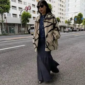 AMERI VINTAGE 2WAY REVERSIBLE BOA JACKET