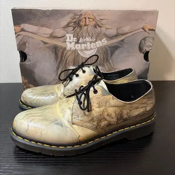 닥터 마틴 1461 윌리엄 블레이크 백핸드