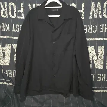 SPINNS 마감 없는 컷오프 디자인 블랙 긴팔 셔츠 M 락 스타일