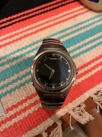 NIXON 슈퍼 히어로 손목시계