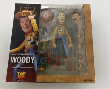 토이 스토리 우디 피규어