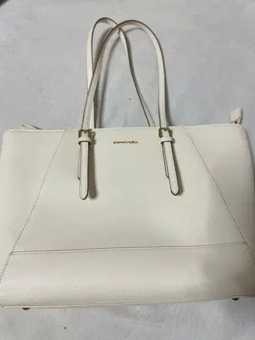 사만사 베가 백