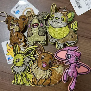 포켓몬 반짝이는 큐빅 키링 이브이 뮤우 침바다