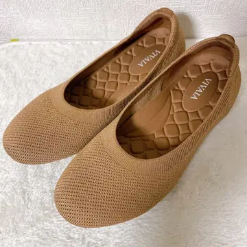 VIVIA 베이지 플랫슈즈