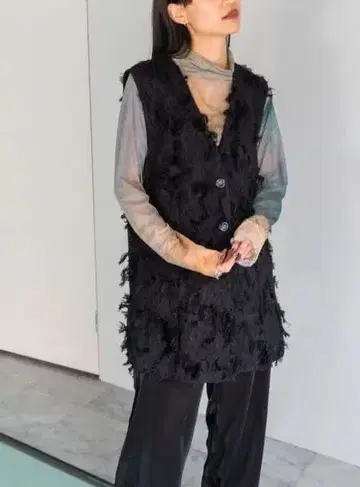 sahara Cut Jacquard Vest