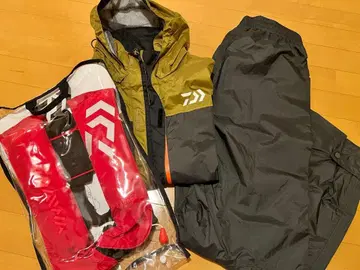 다이와 우비 세트 구명 조끼