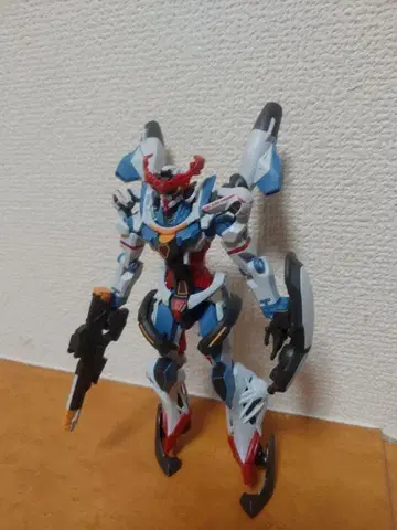 1/144 HG 지크 아스 QuuuuuuX 완성 동시 300엔 할인