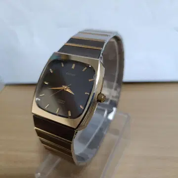 CITIZEN EXCEED 시티즌 엑시드 남성용 쿼츠 배터리 포함 작동품