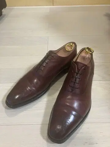 조셉치니 UK9 27~27.5cm 체스넛