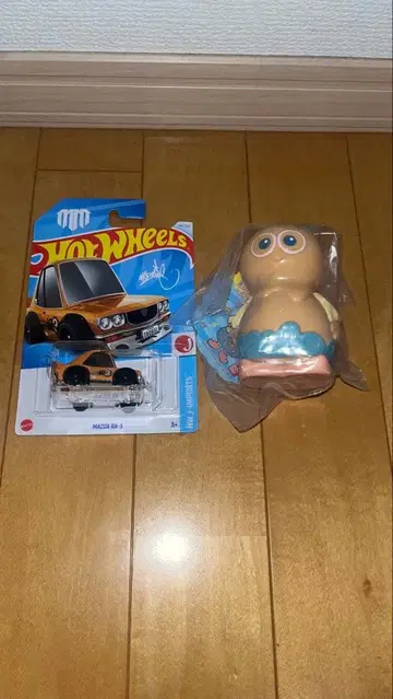 Hot Wheels Mazda RX-3 미니카 & 판타네야코로 인형