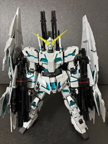 MG 풀아머 유니콘 건담 도색품