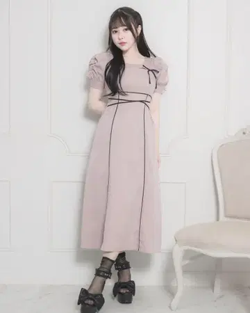 pium 크로스 테이프 컷 아웃 롱 원피스