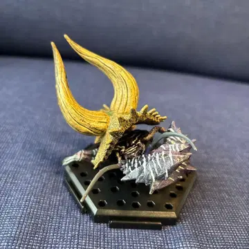 몬스터 헌터 몬헌 스탠다드 모델 다이묘자자미 아종