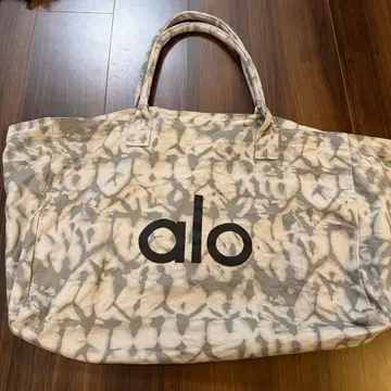 alo 카모플라쥬 토트백 원사이즈