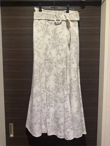 snidel 스나이델 Sustainable 패널 바리에 스커트 0