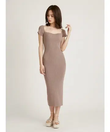 snidel ORGANIC 스퀘어 넥 니트 원피스