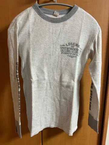 더 플랫 헤드 긴팔 티셔츠 38