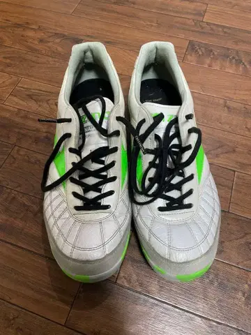 미즈노 모렐리아 살라 재팬 TF 25.5cm