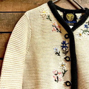 티롤리안 자수 울 가디건 오스트리아제 꽃무늬 아이보리 여성 빈티지