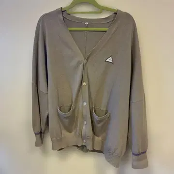 그레이 가디건 사이즈 2 삼각형 패치 포함