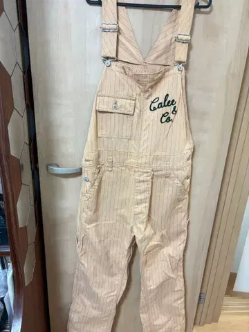 Calee 스트라이프 오버롤 S 사이즈 베이지 벨트 루프